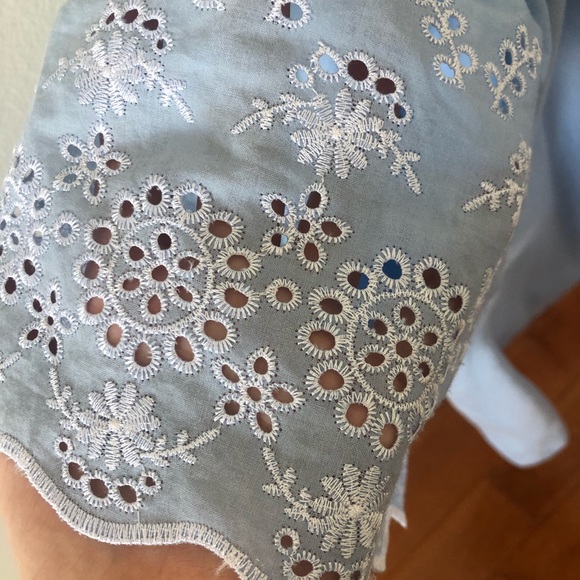 super cute off the shoulder top!! - Picture 3 of 4